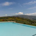 Bed and breakfast Ladeira Suites, A Douro Retreat By Hostwise Santa Marinha do Zêzere