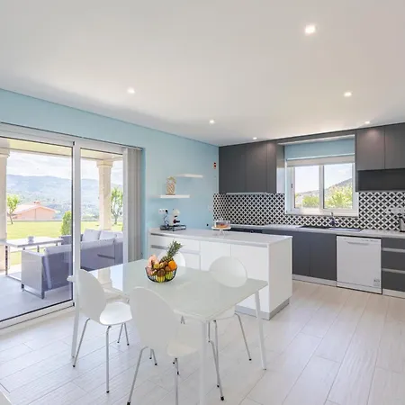 Bed & Breakfast Ladeira Suites, A Douro Retreat By Hostwise