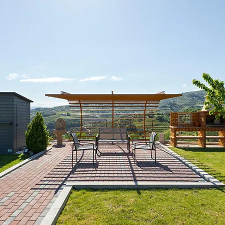 Ladeira Suites, A Douro Retreat By Hostwise 住宿加早餐酒店 Santa Marinha do Zêzere
