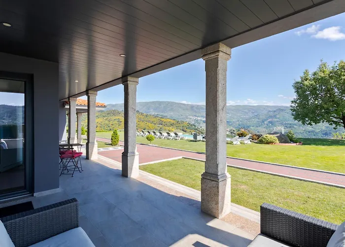 Bed & Breakfast Ladeira Suites, A Douro Retreat By Hostwise 3*