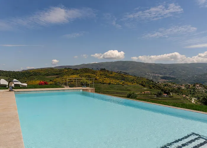 فندق مبيت وإفطار Ladeira Suites, A Douro Retreat By Hostwise Santa Marinha do Zêzere